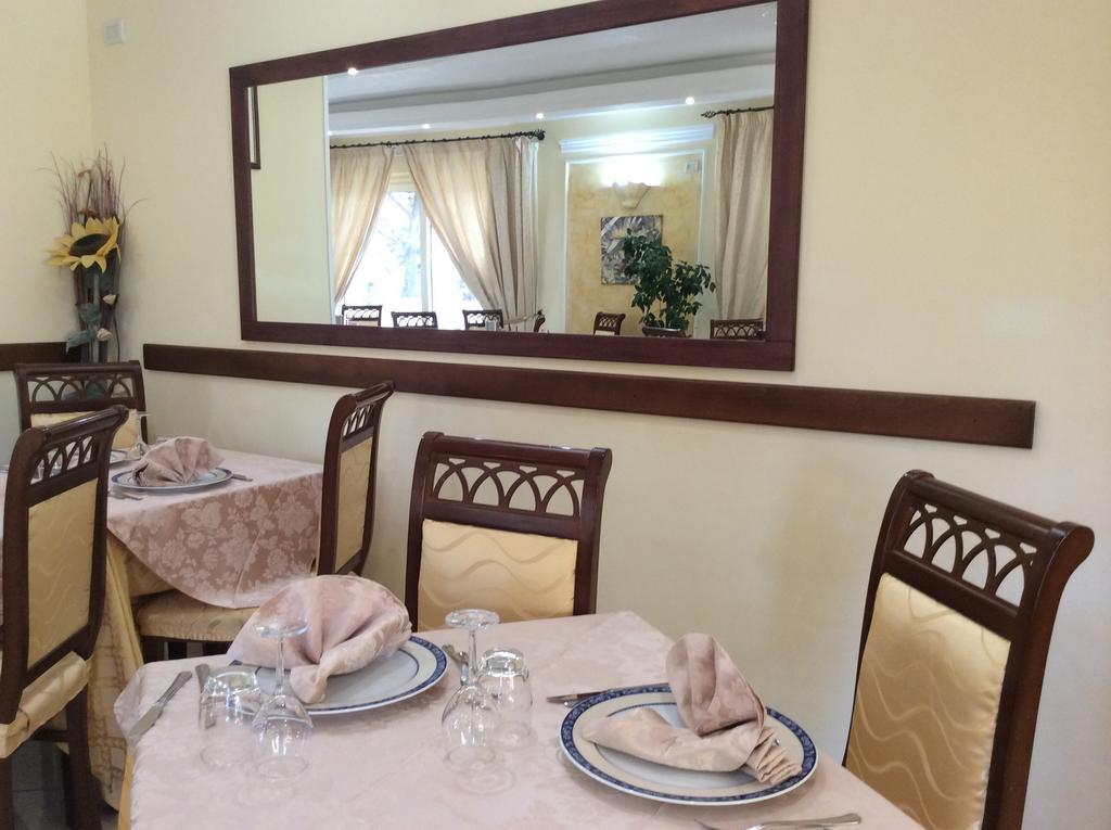 Cridda Hotel & Restaurant Gizzeria Dış mekan fotoğraf