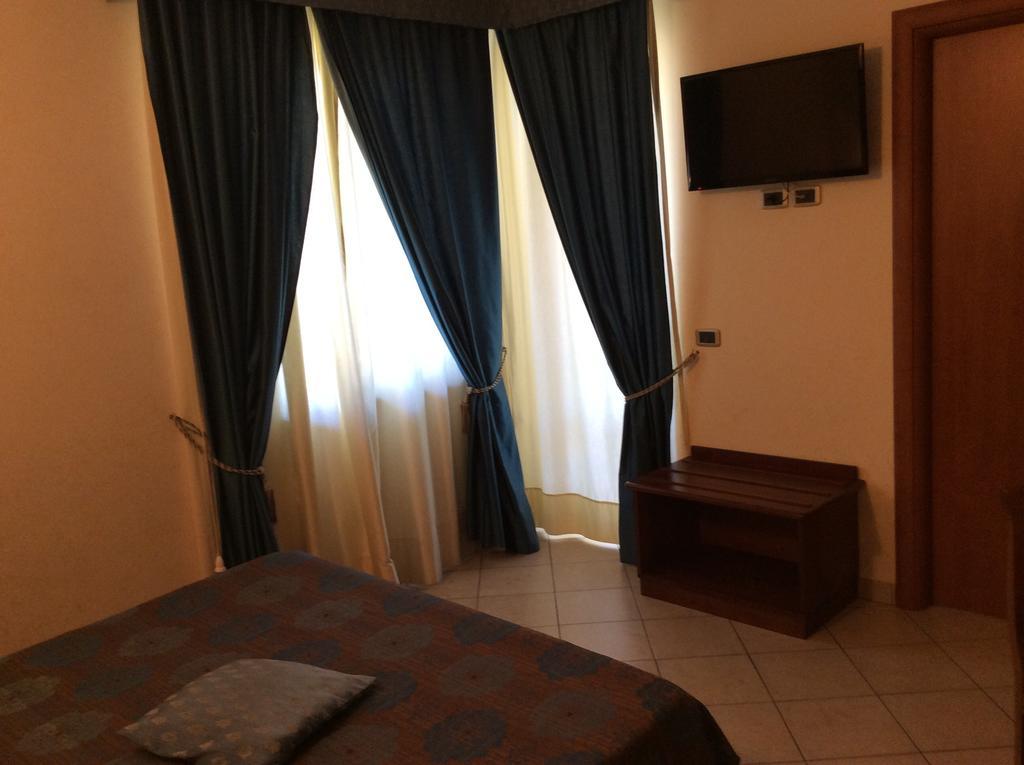 Cridda Hotel & Restaurant Gizzeria Oda fotoğraf